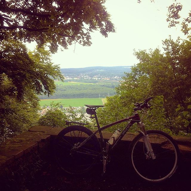 Follow the X. Hier Ruhrhöhenweg am Harkortberg. #bike #ruhrpott #iphoneonly #instadailey #igers_mtb #ruhr