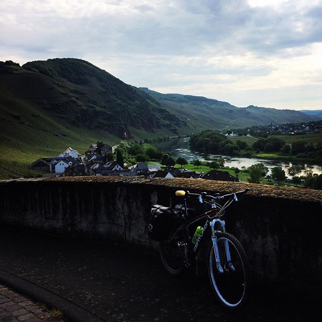 Weiter geht's. Richtung Koblenz. #ilovetravel #mosel #bike #igers #landscape